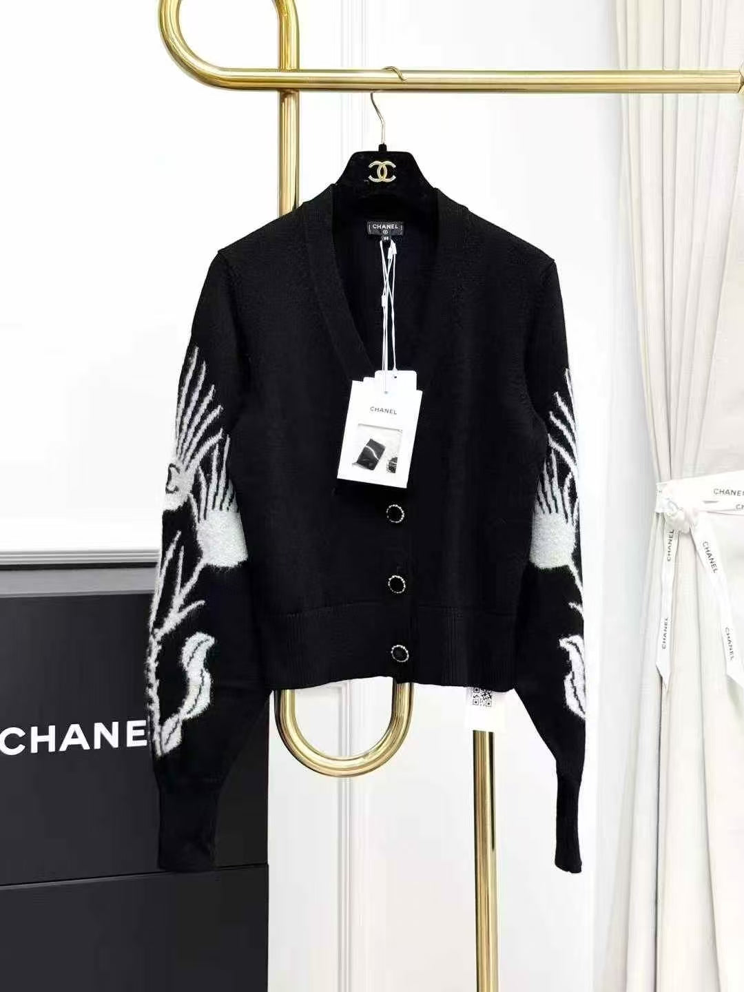 Chanel 21A Black Long-Sleeve Wing Pattern Cashmere Cardigan