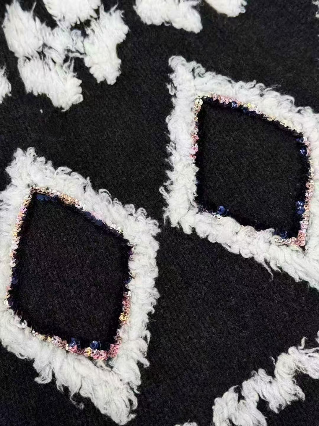 Chanel 19K Black and White Color-Blocked Sequined Embroidered Wool Knit Skirt