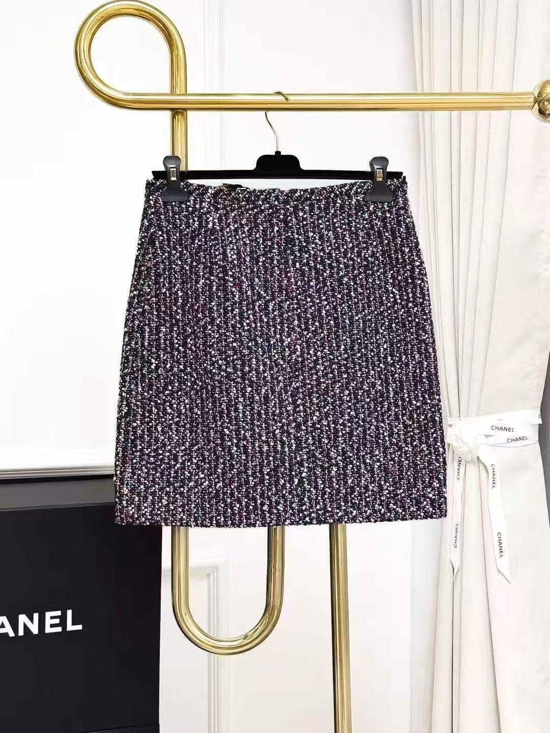 LV Red, Blue, and White Mixed-Color Wool Skirt, Mini Skirt