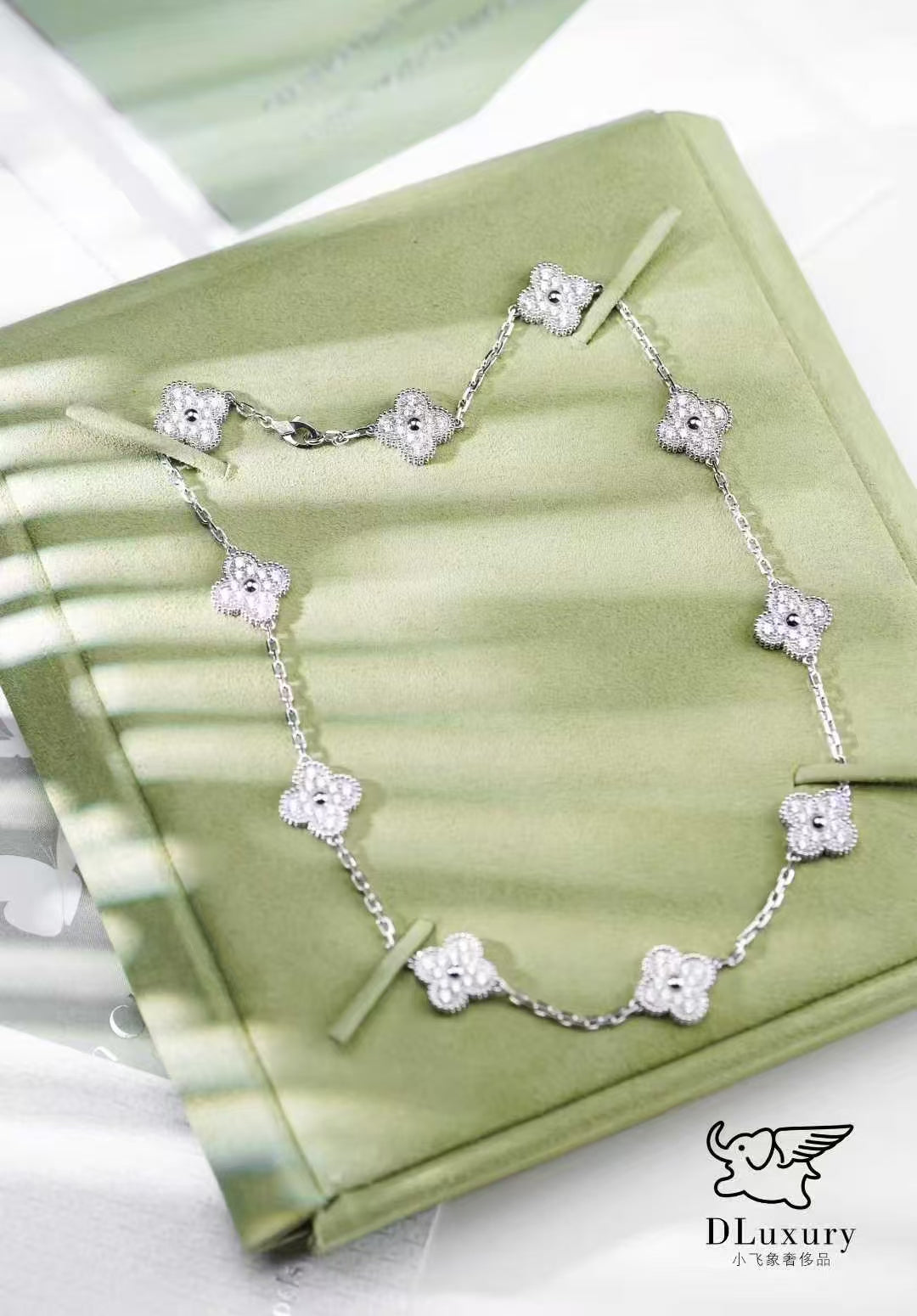 Van Cleef & Arpels Vintage Alhambra White Gold Diamond-Set Four-Leaf Clover Ten-Flower Necklace