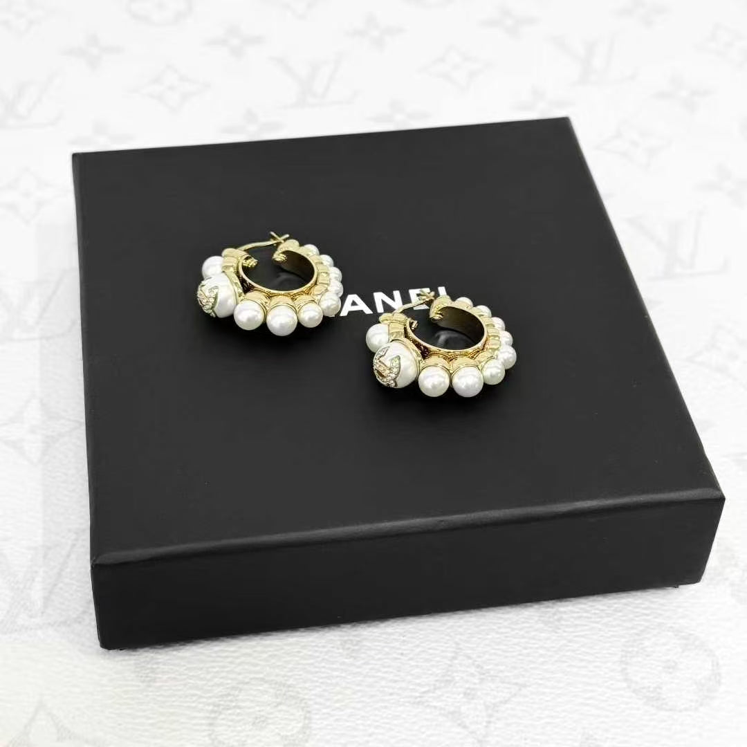 Chanel 22S Pearl and Crystal Round Stud Earrings