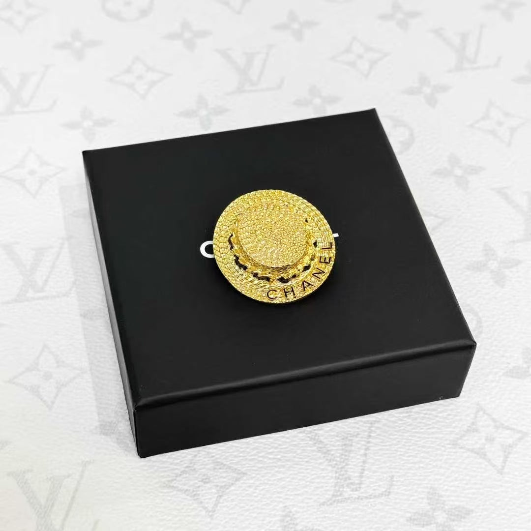 Chanel 25C Light Gold 3D Fisherman's Hat Straw Hat Brooch