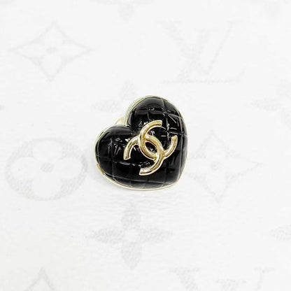 Chanel 22K Black Heart-Shaped Acrylic Double C Brooch with Diamond Quilting