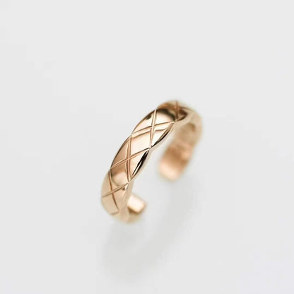 Chanel Coco Crush Pearl Gold Diamond Quilted Single Ear Cartilage Clip