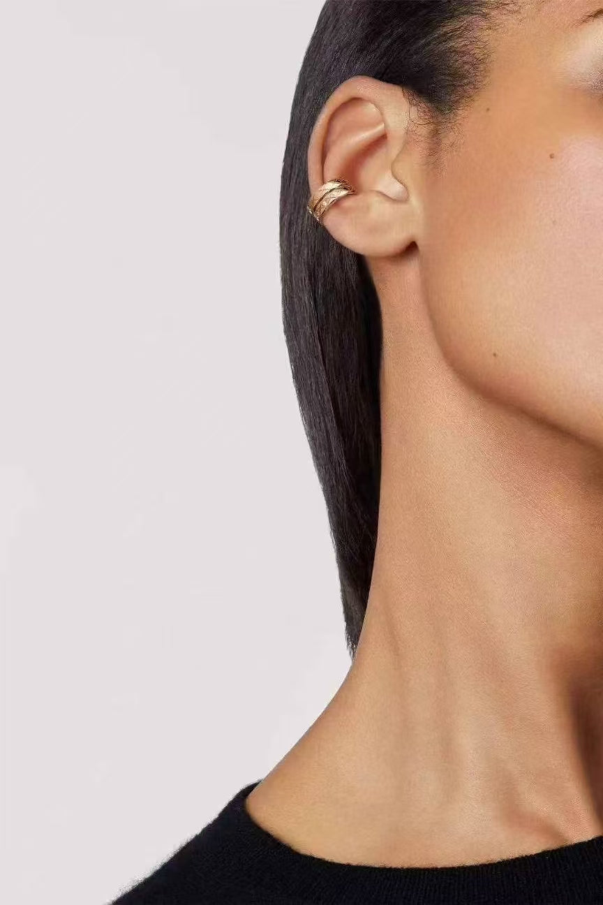 Chanel Coco Crush Pearl Gold Diamond Quilted Single Ear Cartilage Clip