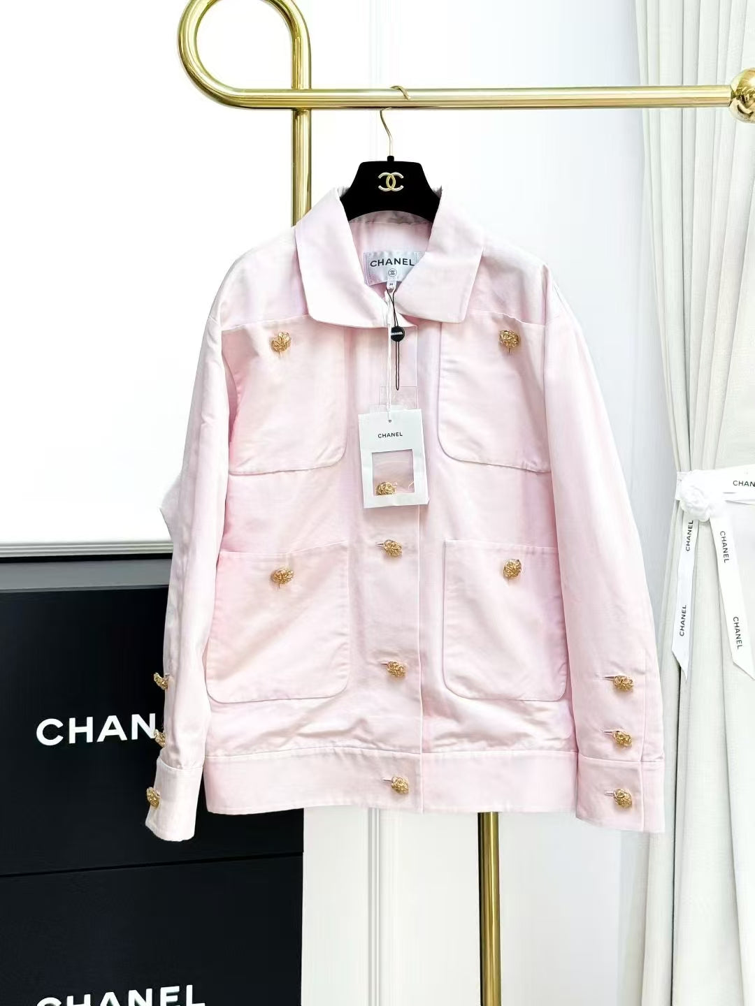 Chanel 20A Haute Couture Workshop Bestseller Pink Gold Buckle Jacket