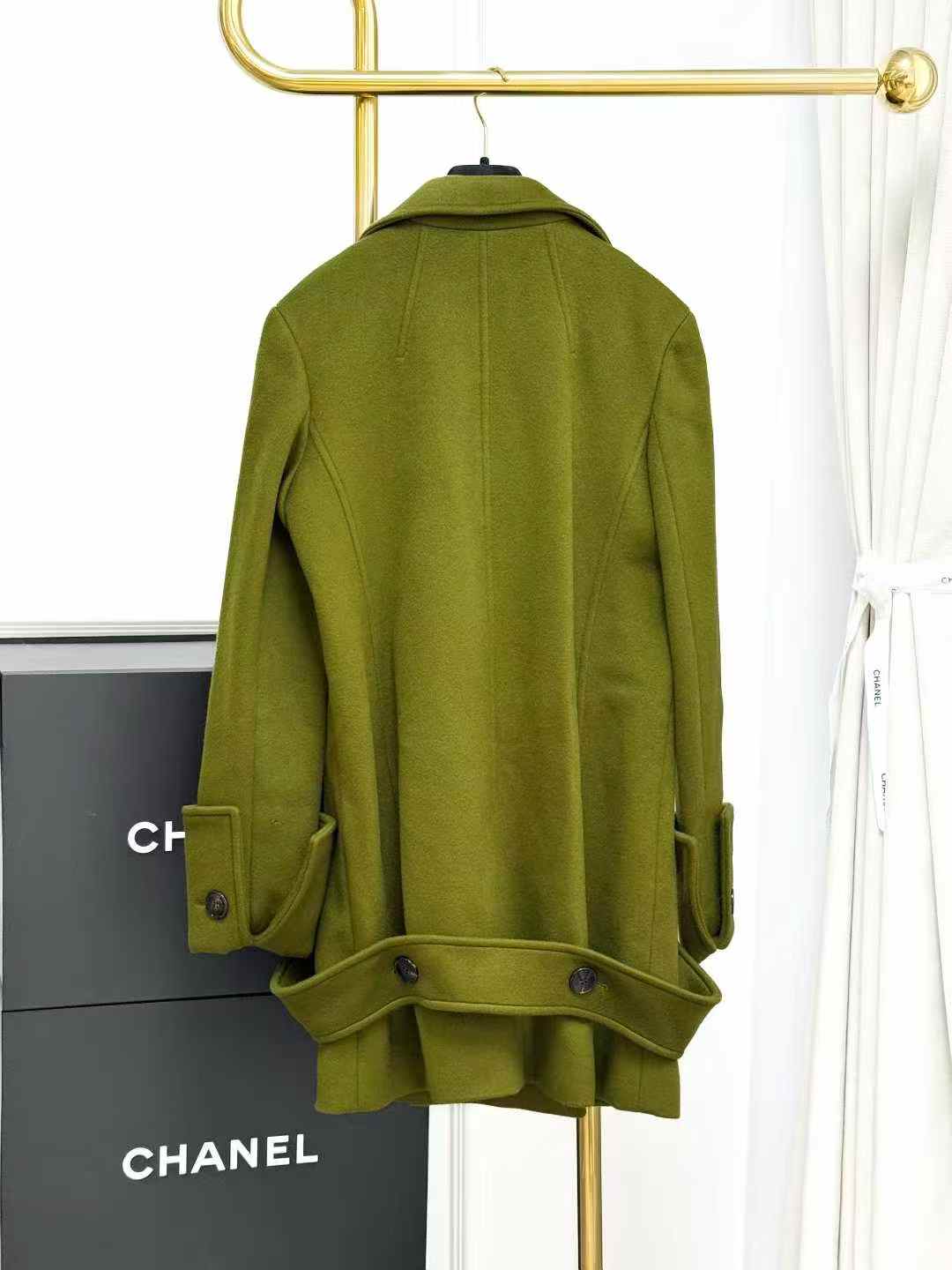 Dior Showpiece Olive Green Lapel Double-Breasted Coat