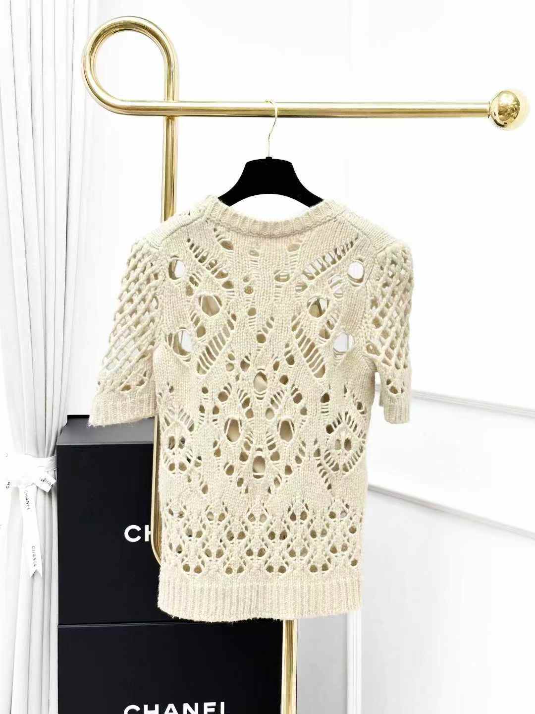 Dior Off-White Lace-Detail Cashmere Sweater