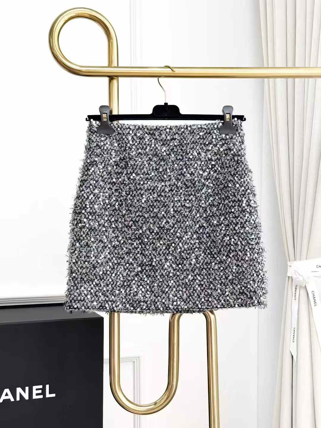 Chanel 21B Grey Floral Sequinned Fringe Skirt, Mini Skirt