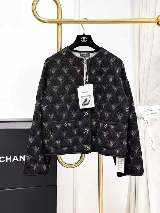 Chanel 21B Fall/Winter Black-Gray Snowflake Cashmere Cardigan Jacket