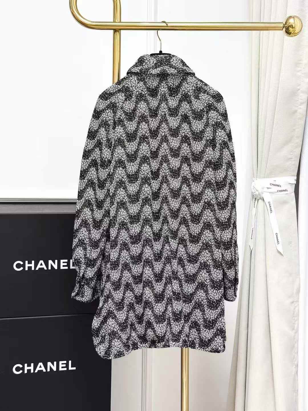 Chanel 21P Black and Gray Wave Pattern Full-Sequin Long Coat
