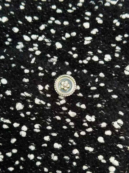 Chanel 23K Black and White Snowflake Knit Cropped Pants