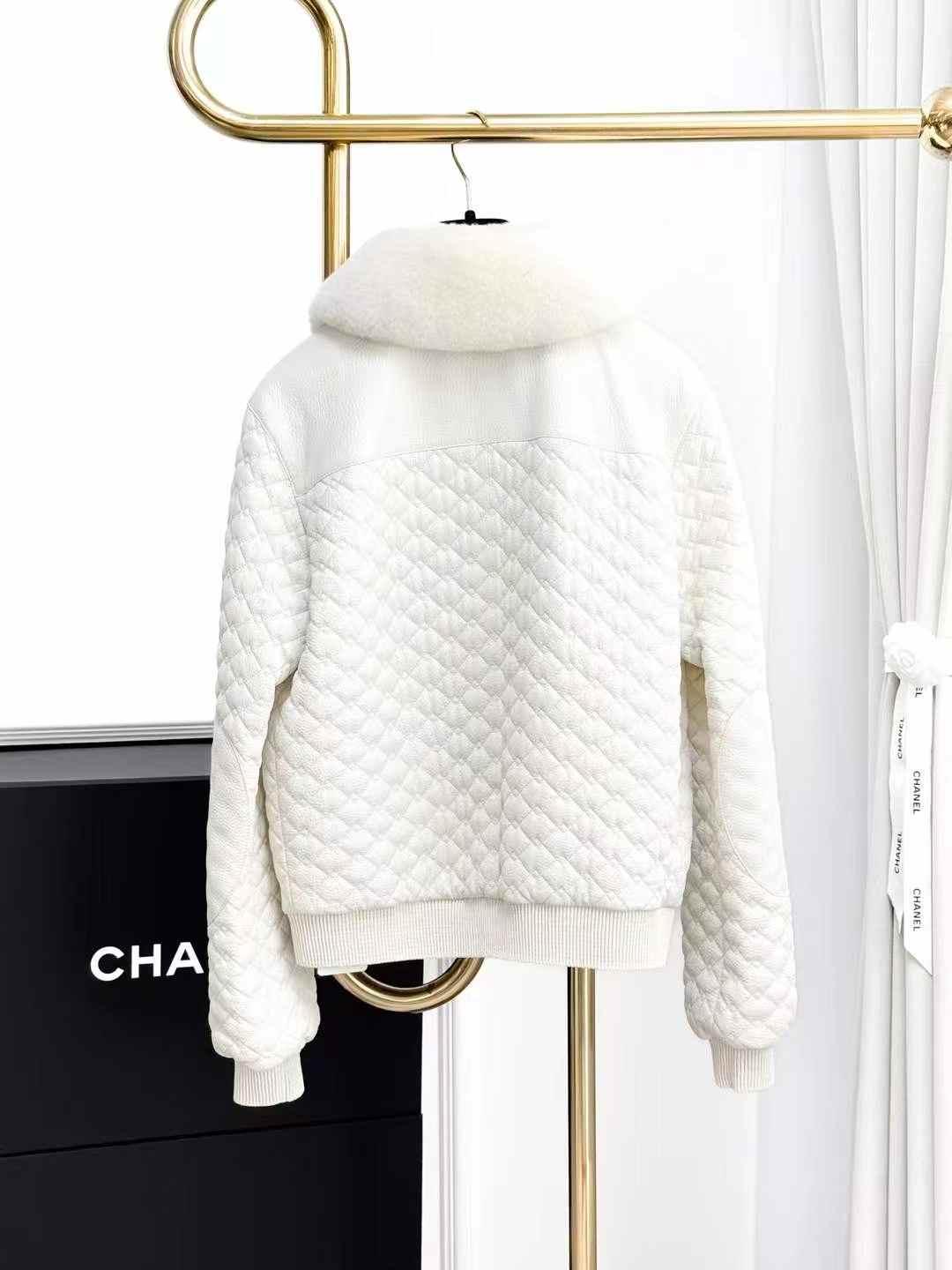 Hermes Cream-Colored Diamond-Quilted Deer Leather Coat with Wool Collar